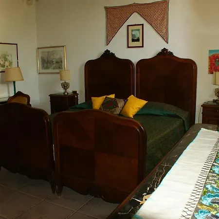 Alojamento de Acomodação e Pequeno-almoço Il Casale Di Silla